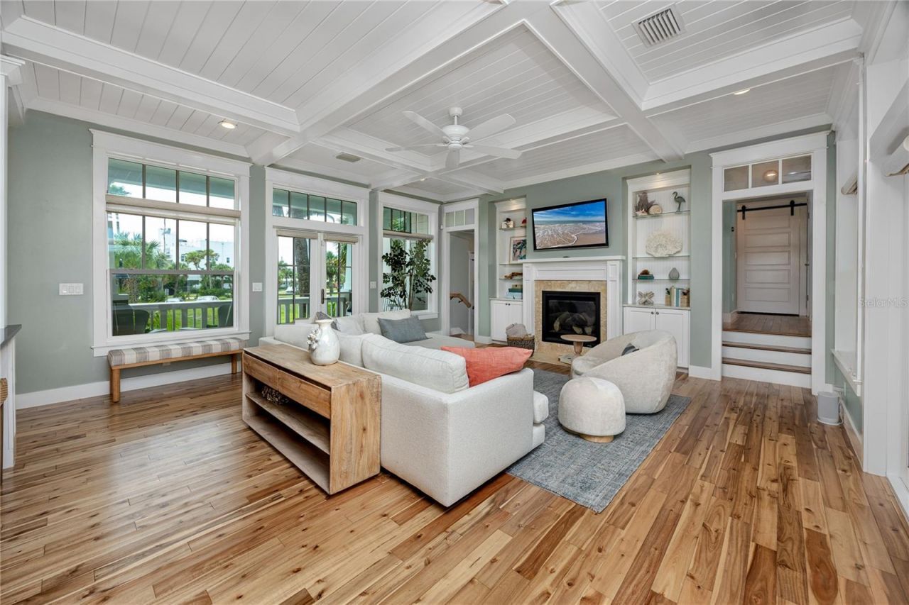 107 10th Avenue, Saint Pete Beach, FL 33706 Photo