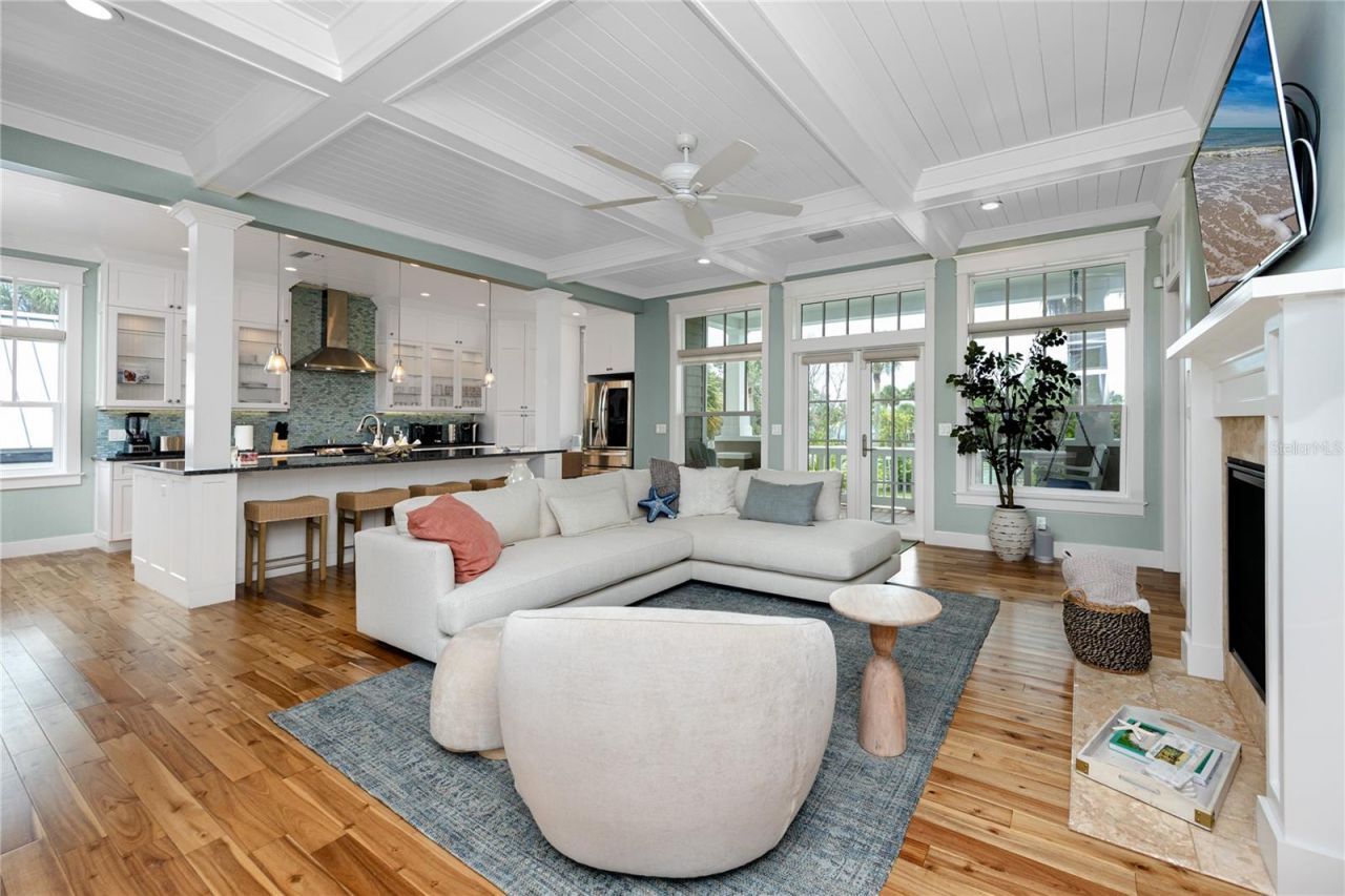 107 10th Avenue, Saint Pete Beach, FL 33706 Photo