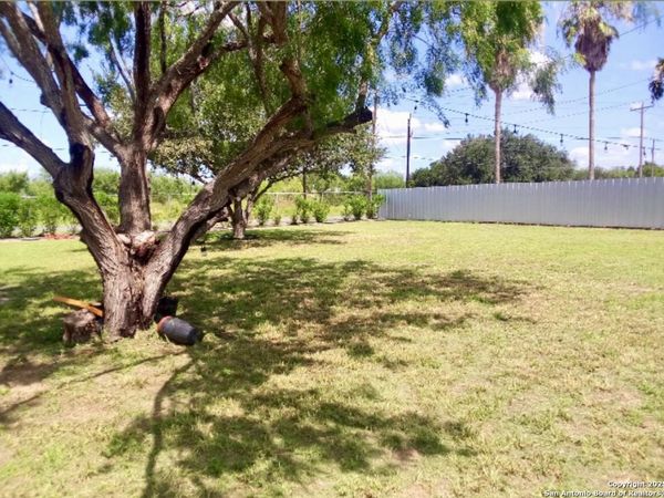 7605 N Doolittle Rd, Edinburg, TX 78542