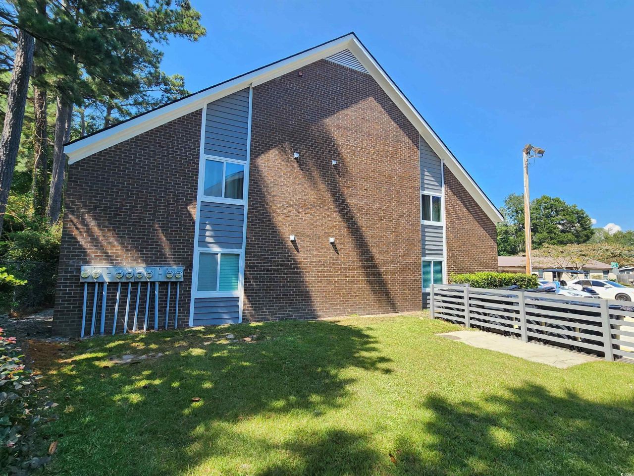 141 & 145 Colonial Circle Photo 13