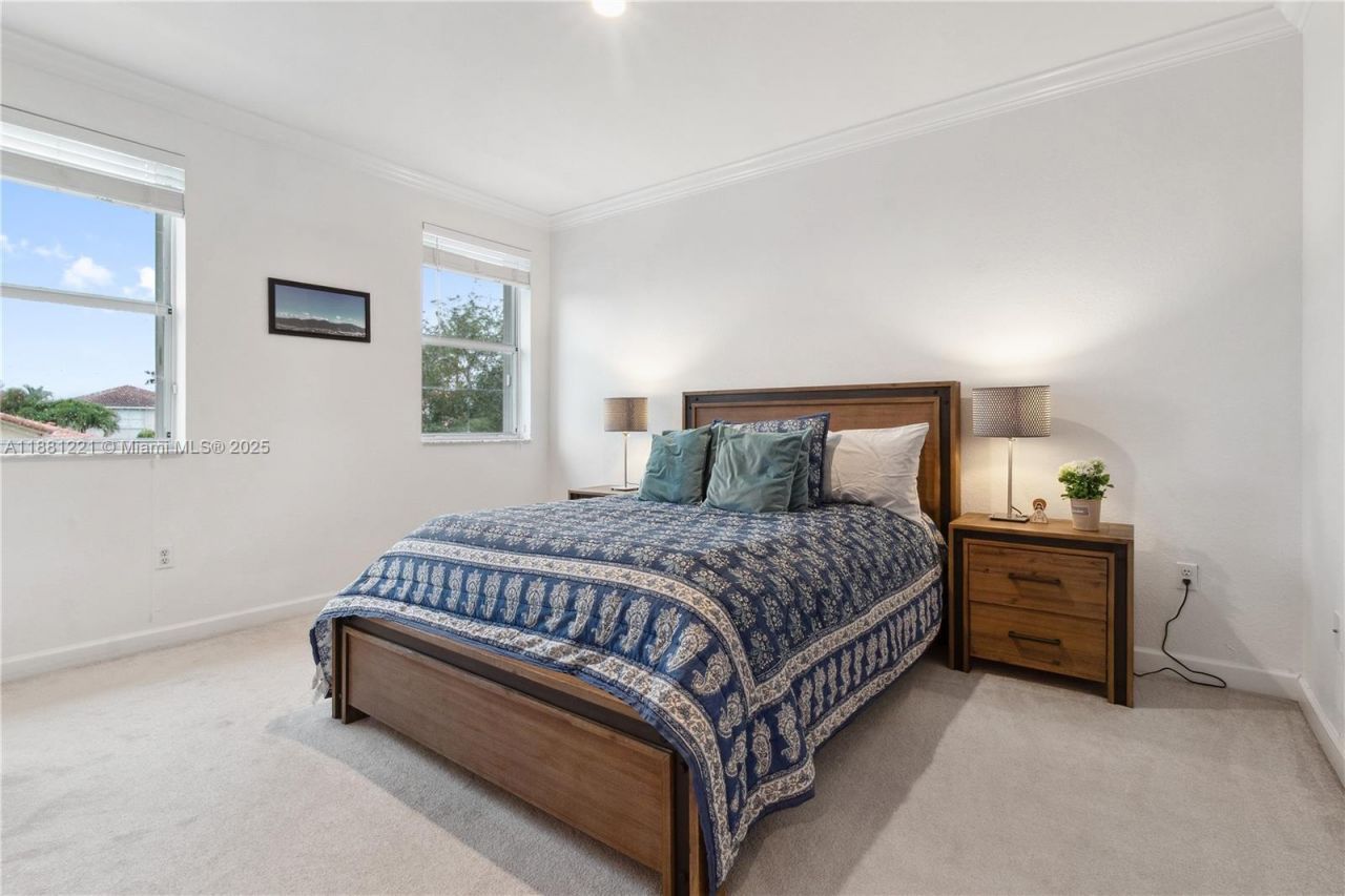 11257 NW 78th St, Doral, FL 33178 Photo