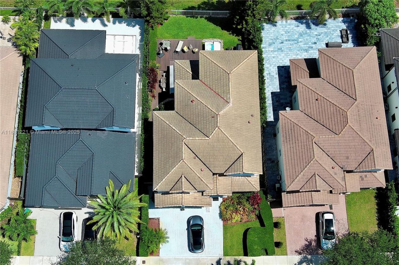 11257 NW 78th St, Doral, FL 33178 Photo