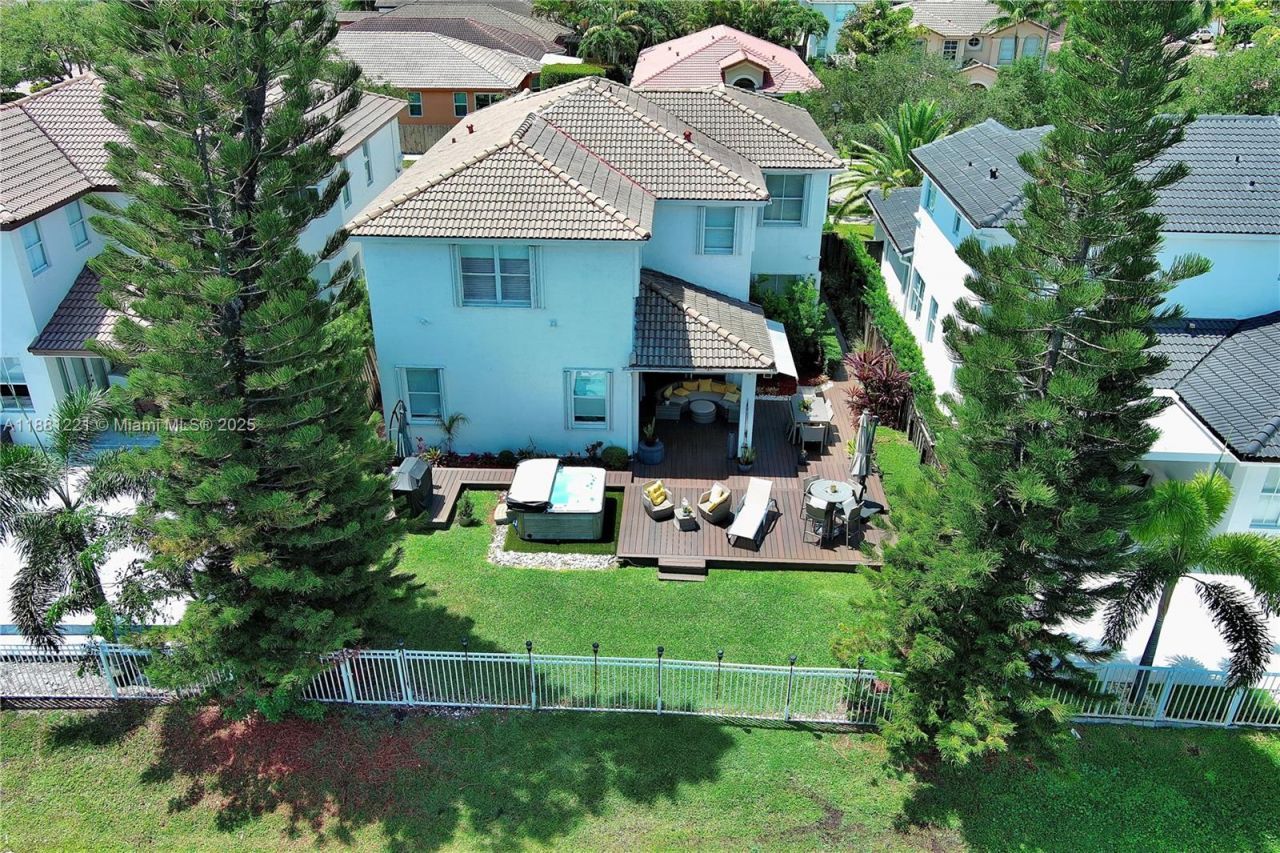 11257 NW 78th St, Doral, FL 33178 Photo