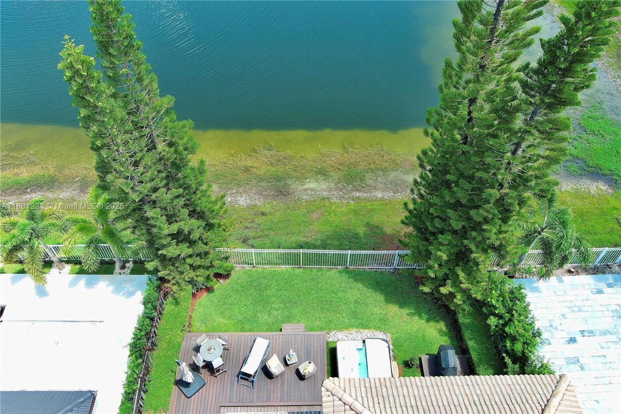 11257 NW 78th St, Doral, FL 33178 Photo