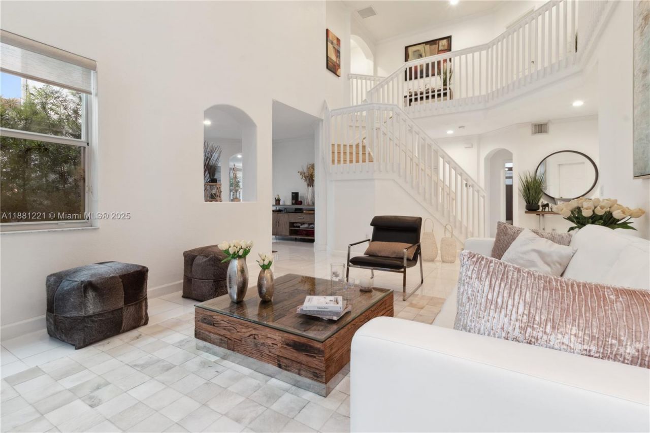 11257 NW 78th St, Doral, FL 33178 Photo