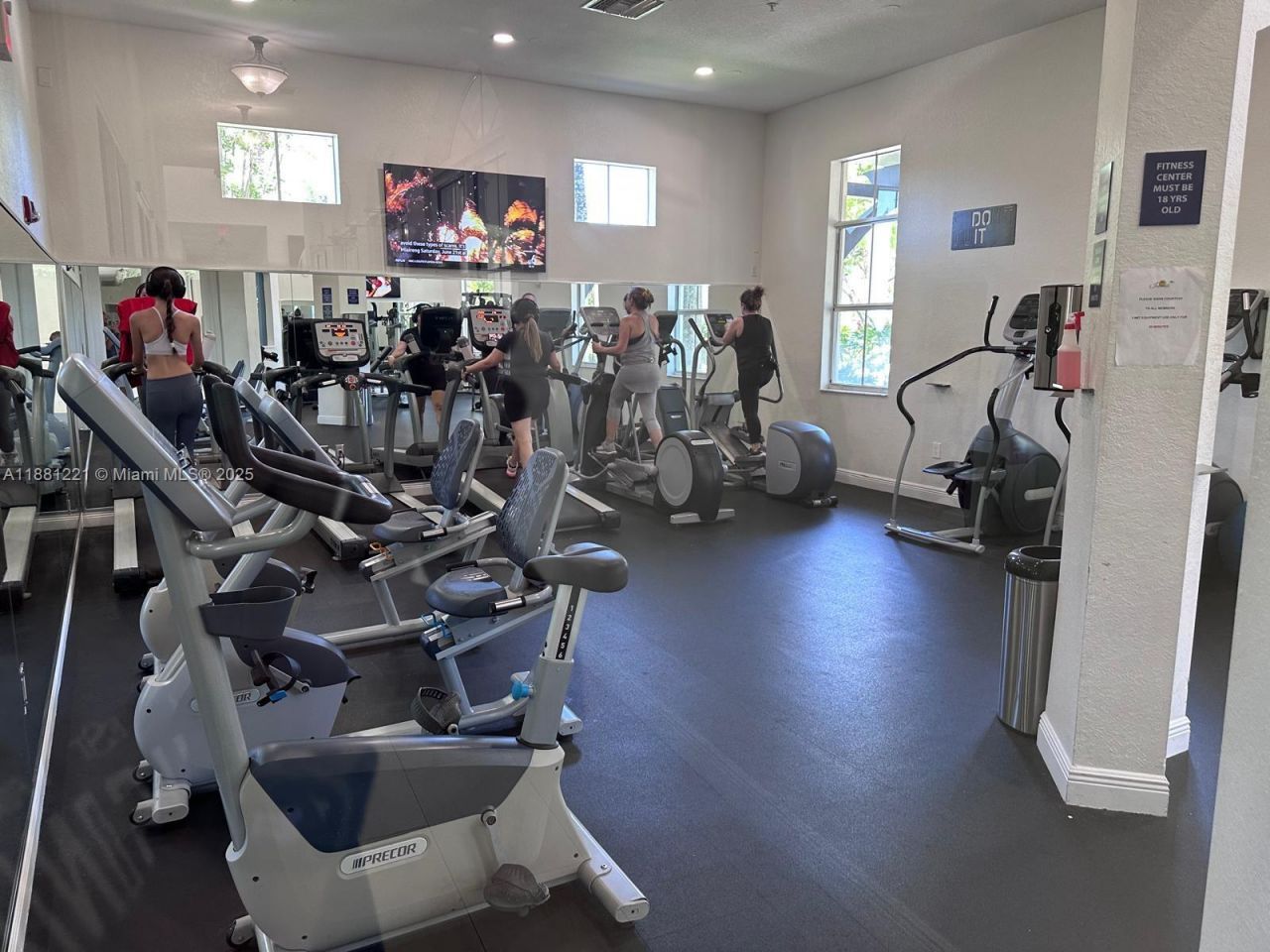 11257 NW 78th St, Doral, FL 33178 Photo