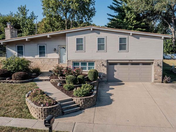 1106 Beech Drive, DIXON, IL 61021