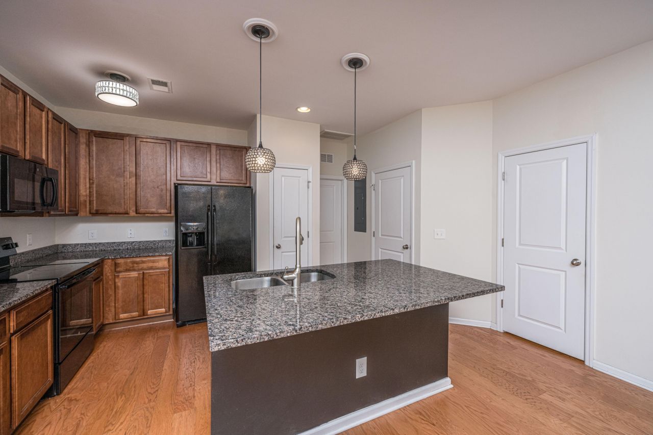 380 Flyway Road Photo 10