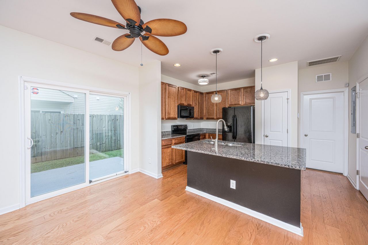 380 Flyway Road Photo 11