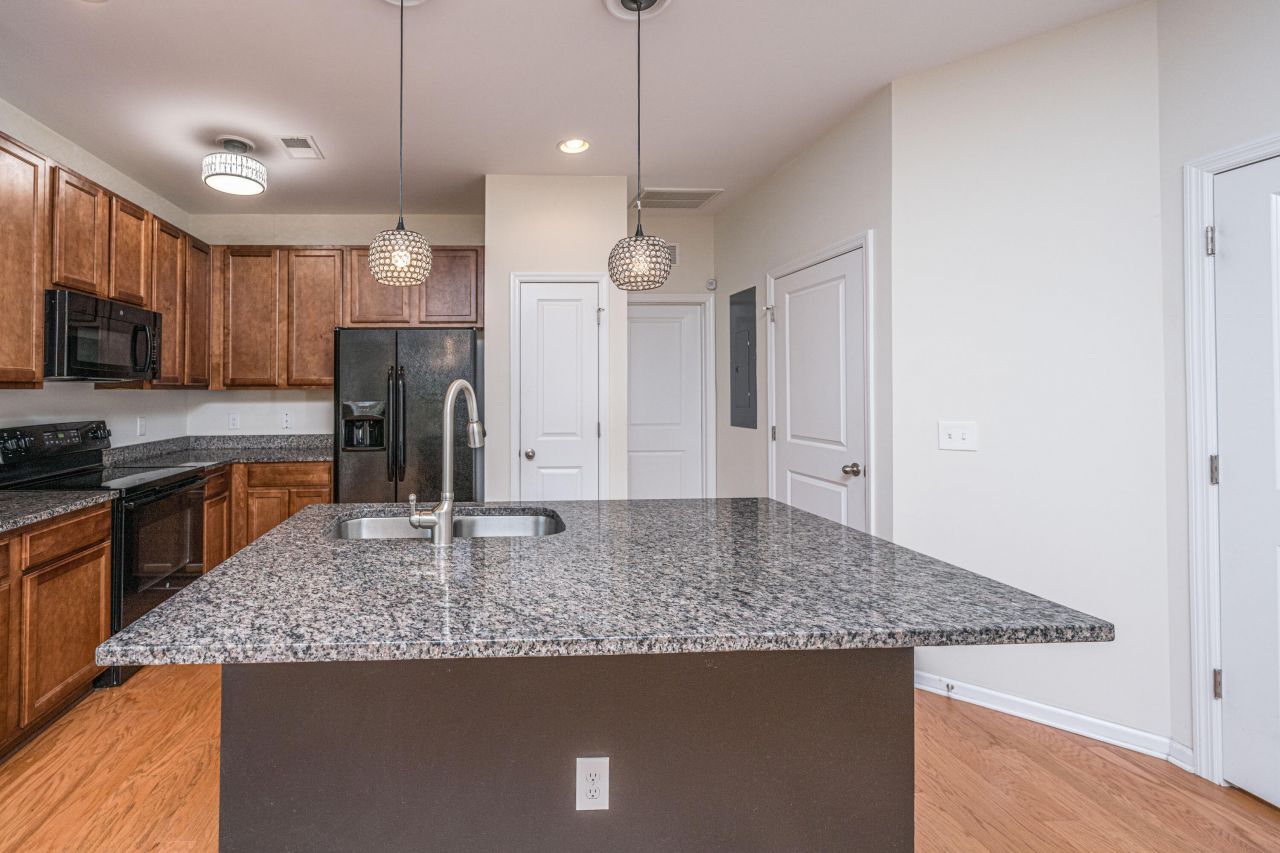 380 Flyway Road Photo 12