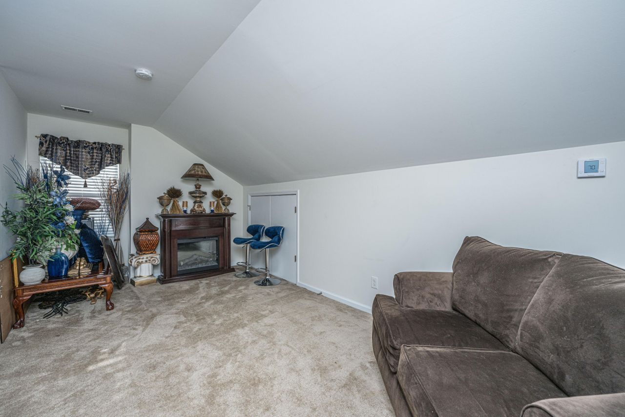 380 Flyway Road Photo 31