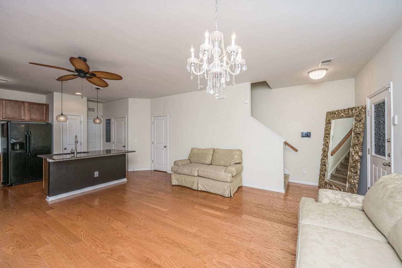 380 Flyway Road Photo 7