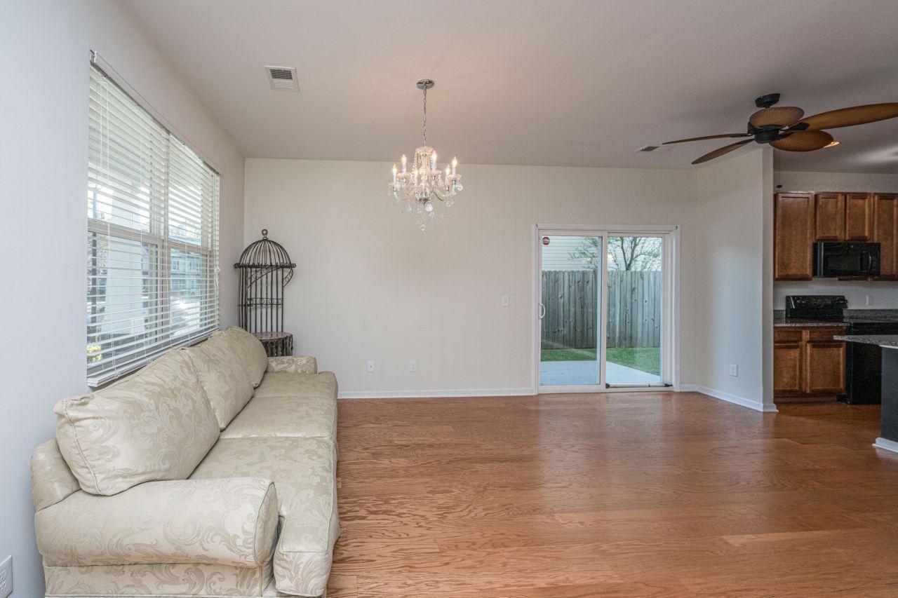 380 Flyway Road Photo 8