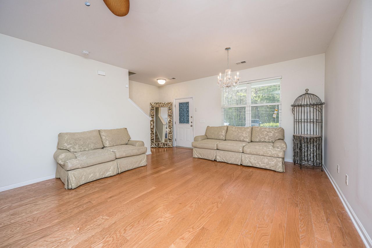 380 Flyway Road Photo 9