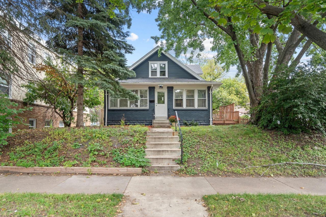 388 Snelling Avenue S, Saint Paul, MN 55105 Main Photo