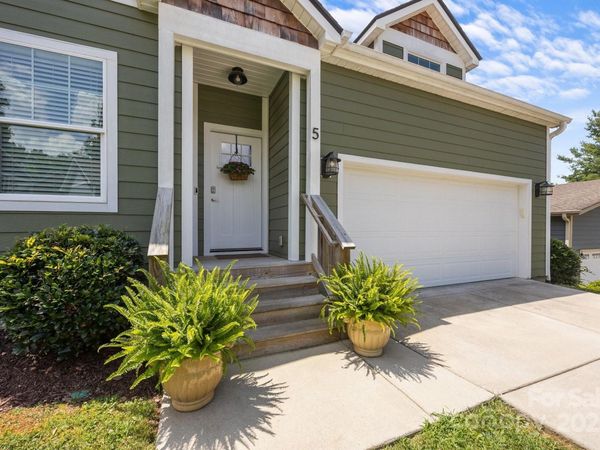 5 Meeting Street, Asheville, NC 28803