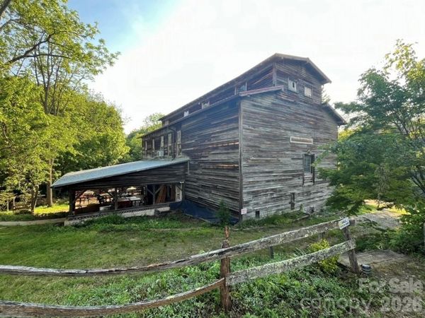 9/1 Old Mill Lane, Weaverville, NC 28787