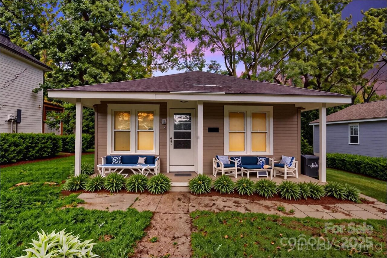 4229 Plato Circle, Charlotte, NC 28208 Main Photo