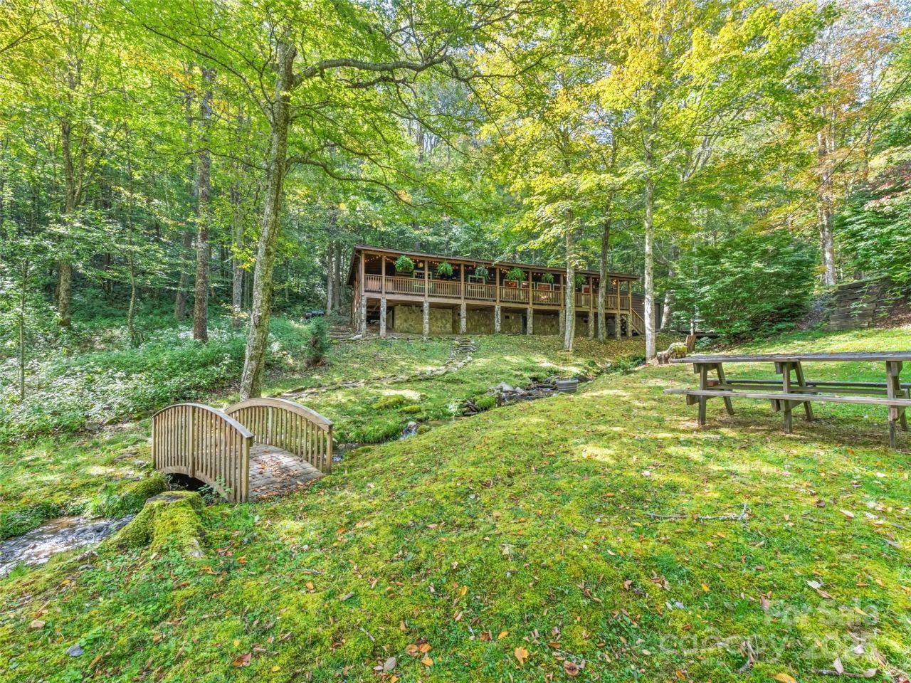 839 Wolf Laurel Drive, Maggie Valley, NC 28751 Main Photo
