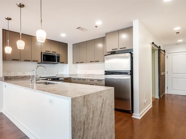 1200 Main Street, Unit 804, Dallas, TX 75202