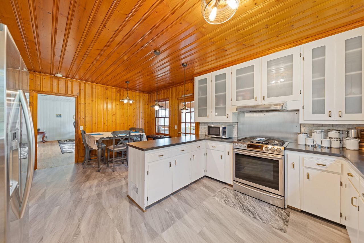 179 Azalea Avenue Photo 10