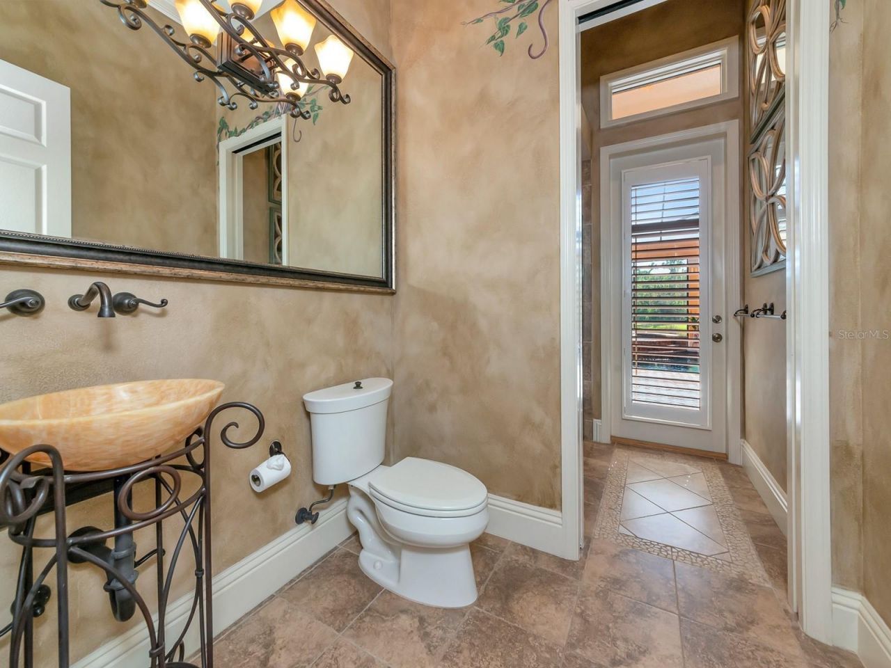 8305 Farington Court, Bradenton, FL 34202 Photo