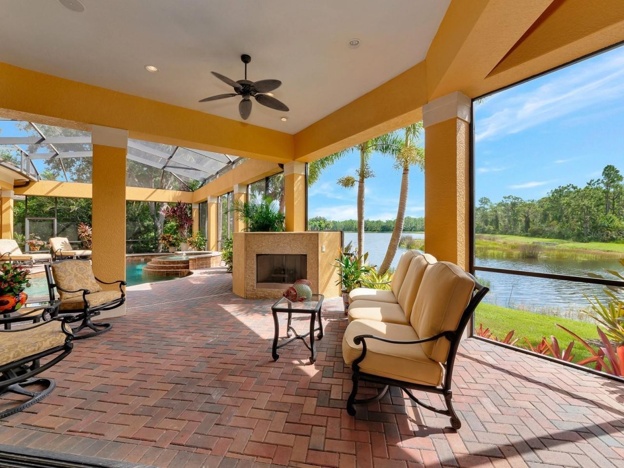 8305 Farington Court, Bradenton, FL 34202 Photo