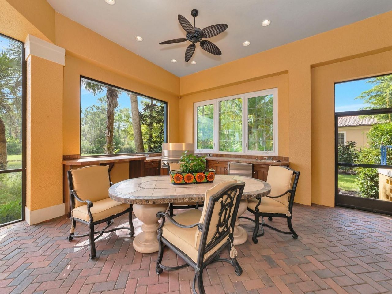 8305 Farington Court, Bradenton, FL 34202 Photo