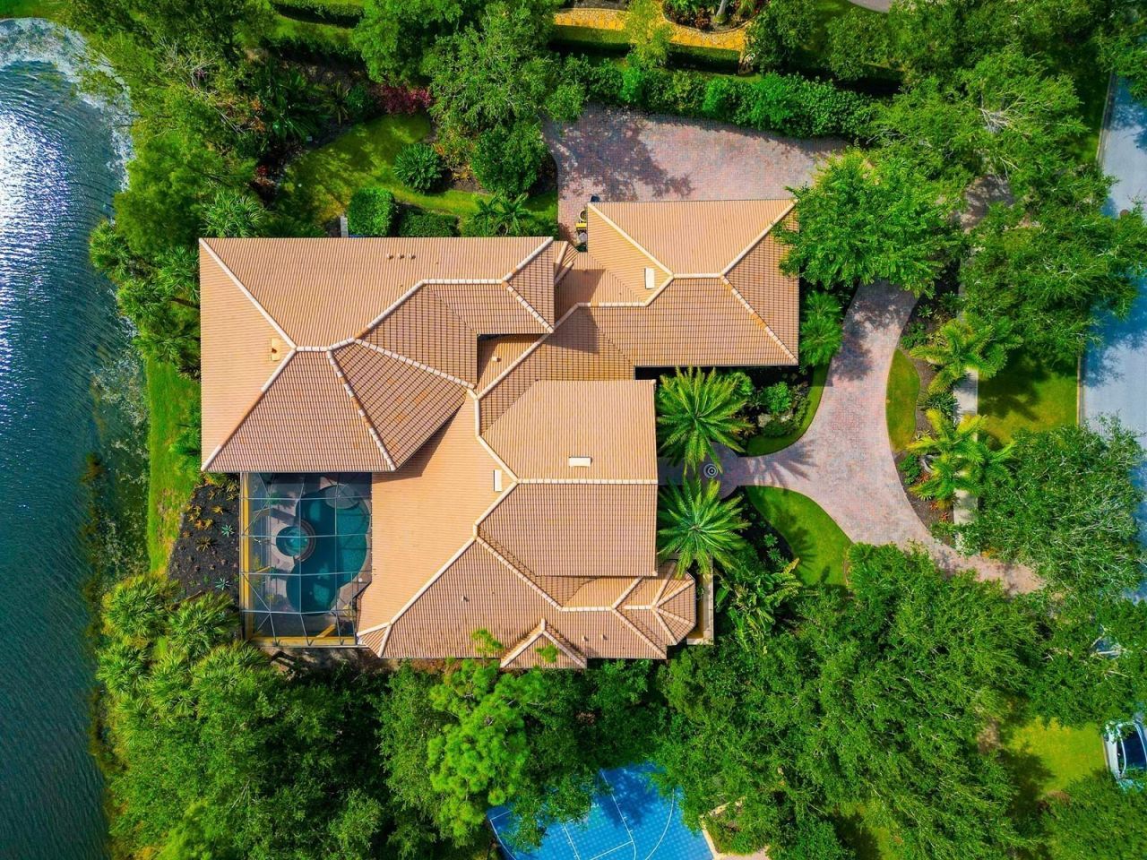 8305 Farington Court, Bradenton, FL 34202 Photo