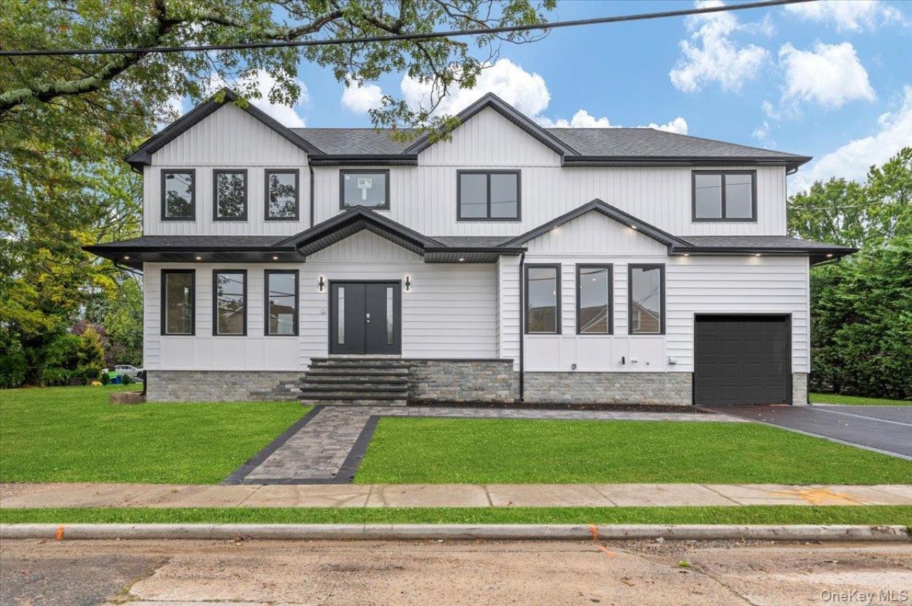 1028 E Broadway, Woodmere, NY 11598 Main Photo