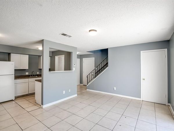 2215 Missionhill DR, Unit 104, Austin, TX 78741