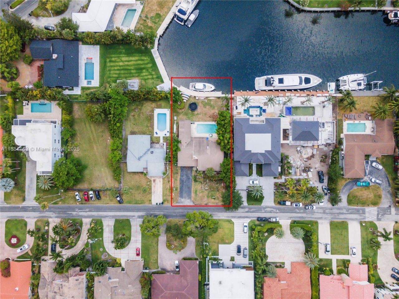 496 Holiday Dr, Hallandale Beach, FL 33009 Photo