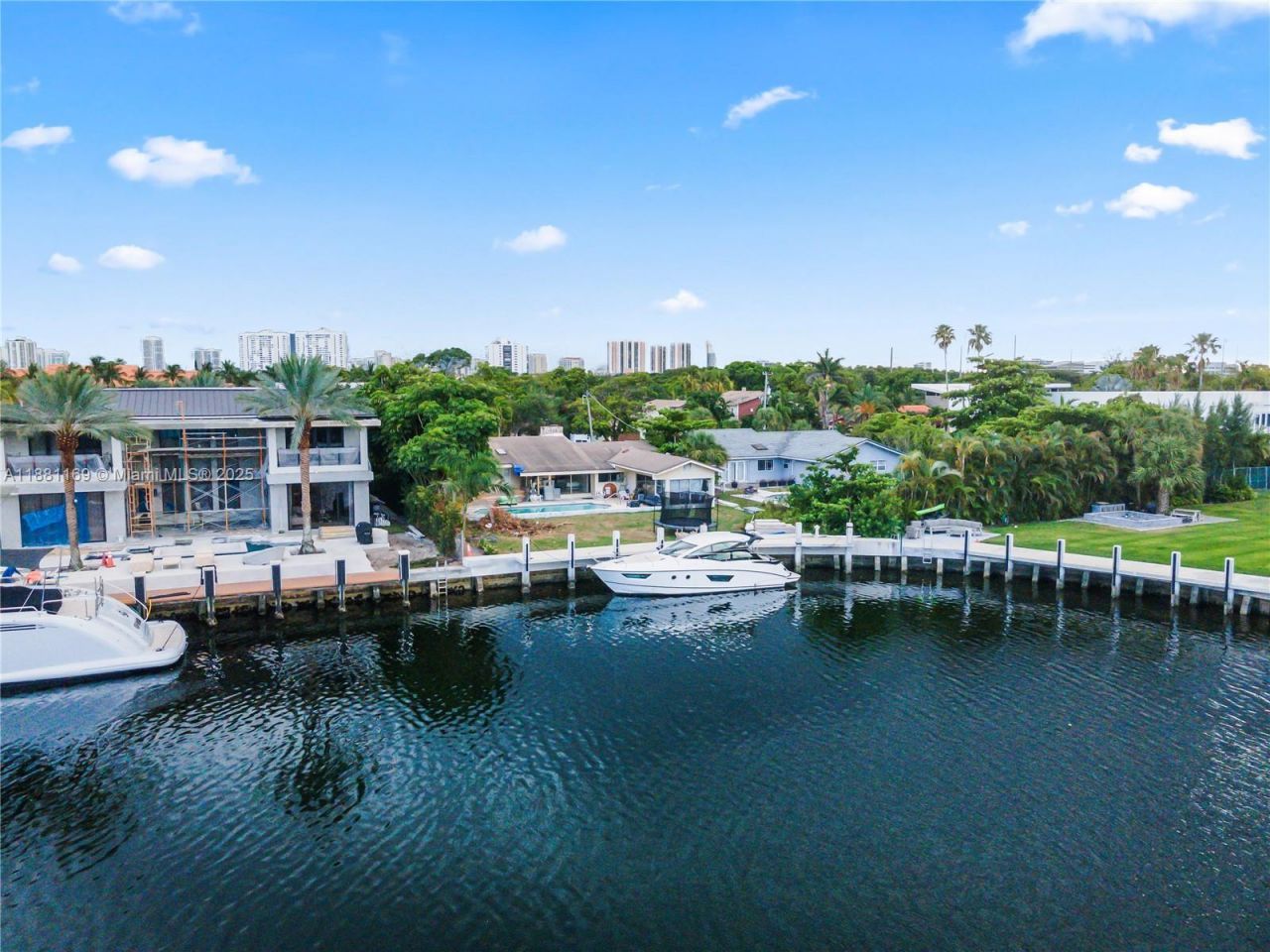 496 Holiday Dr, Hallandale Beach, FL 33009 Photo