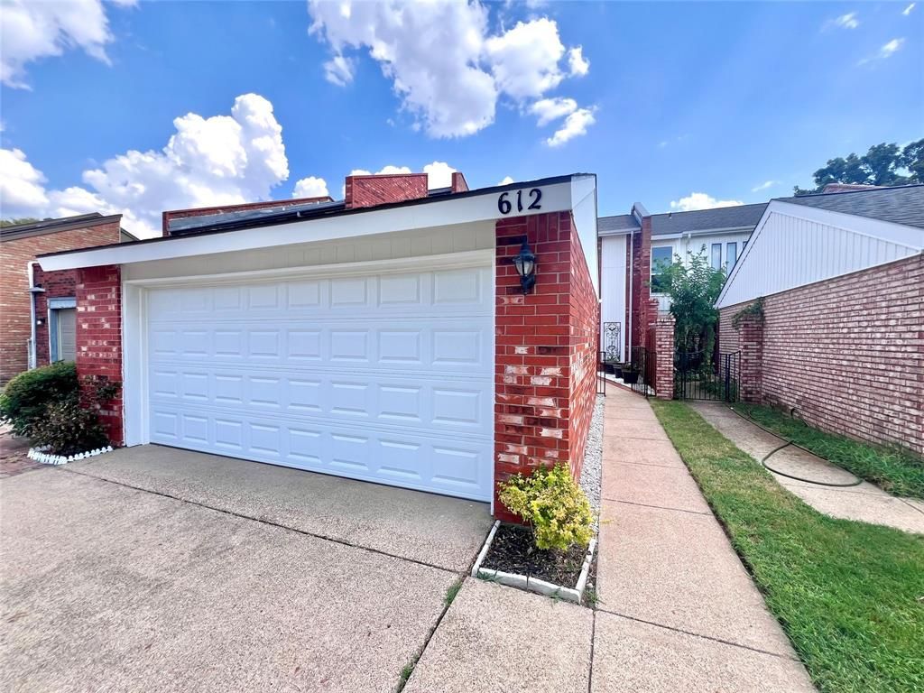 612 Carriage Way, Duncanville, TX 75137 Main Photo