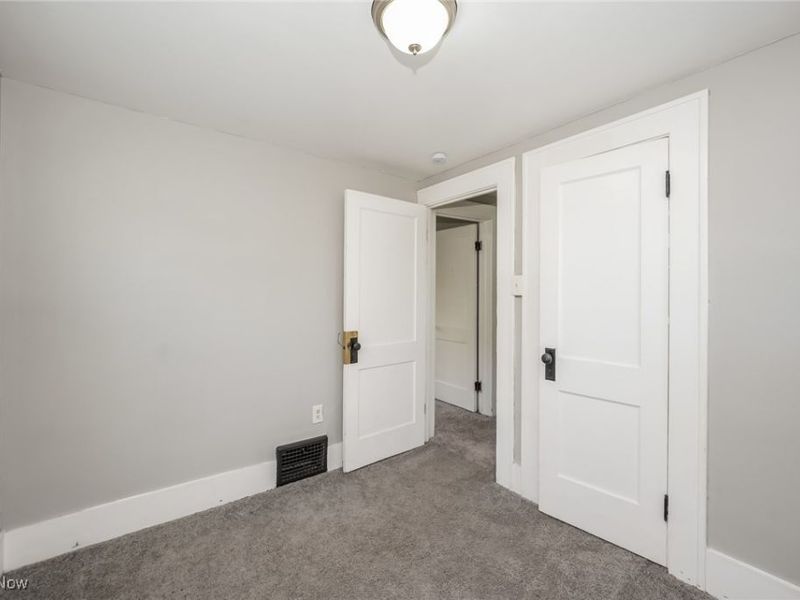 788 Saxon Avenue, Akron, OH 44314 Photo 10