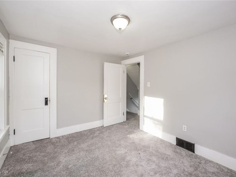 788 Saxon Avenue, Akron, OH 44314 Photo 13