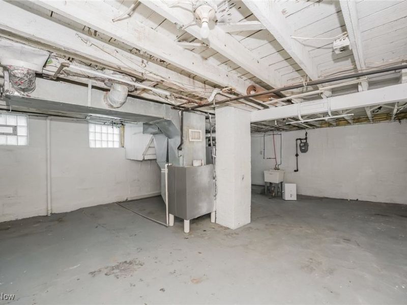 788 Saxon Avenue, Akron, OH 44314 Photo 17