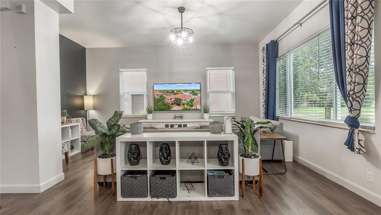 556 Cresta Circle, West Palm Beach, FL 33413 Photo