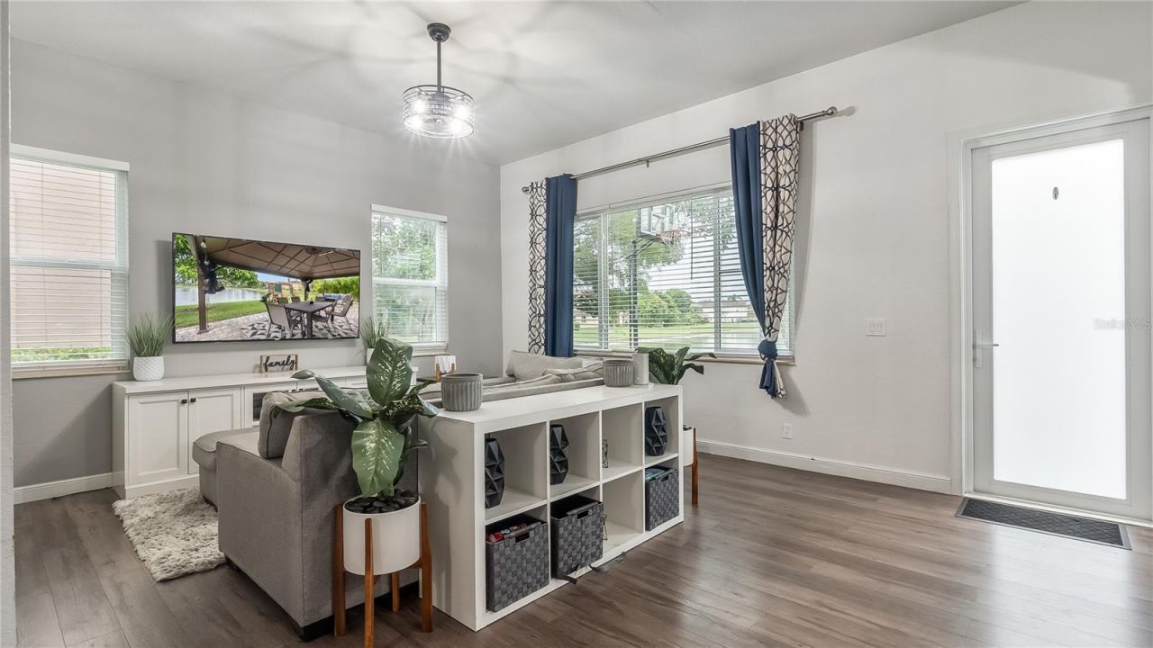 556 Cresta Circle, West Palm Beach, FL 33413 Photo