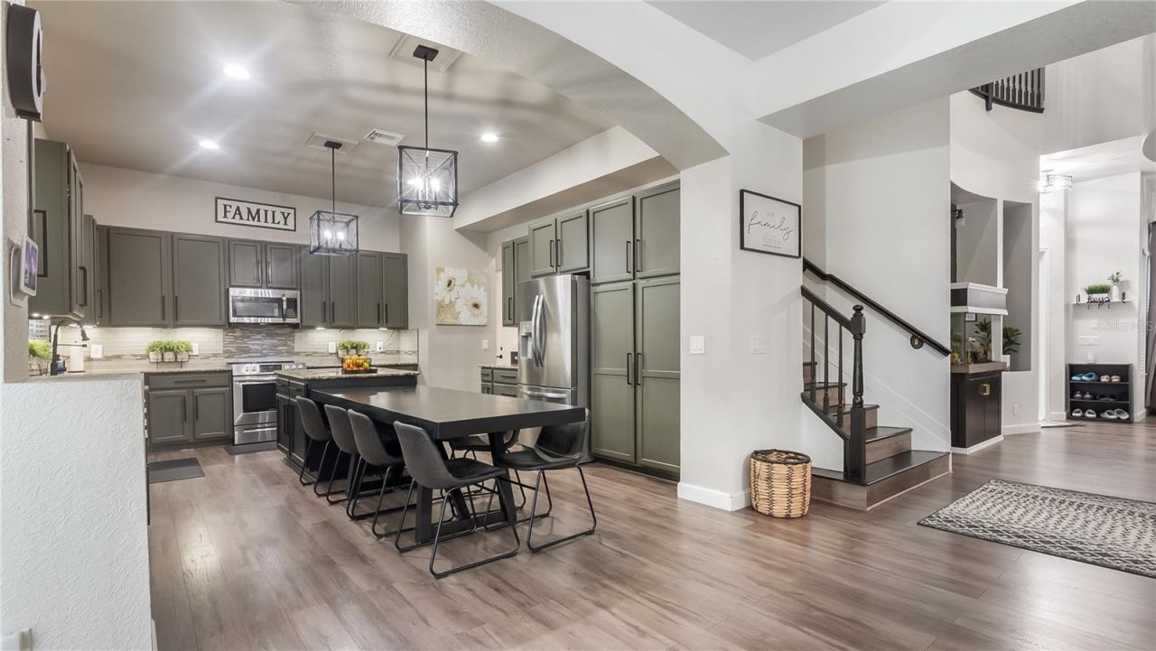 556 Cresta Circle, West Palm Beach, FL 33413 Photo