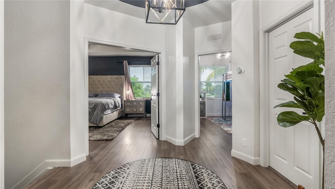 556 Cresta Circle, West Palm Beach, FL 33413 Photo