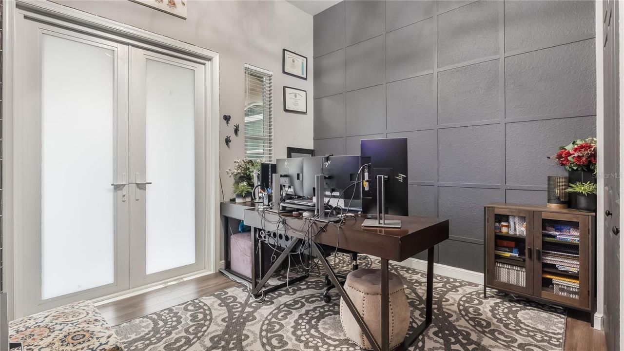 556 Cresta Circle, West Palm Beach, FL 33413 Photo