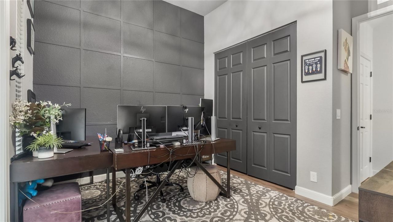 556 Cresta Circle, West Palm Beach, FL 33413 Photo