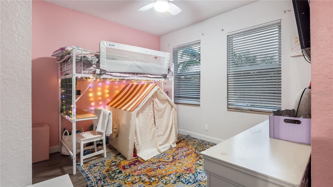 556 Cresta Circle, West Palm Beach, FL 33413 Photo