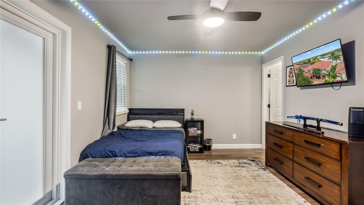 556 Cresta Circle, West Palm Beach, FL 33413 Photo