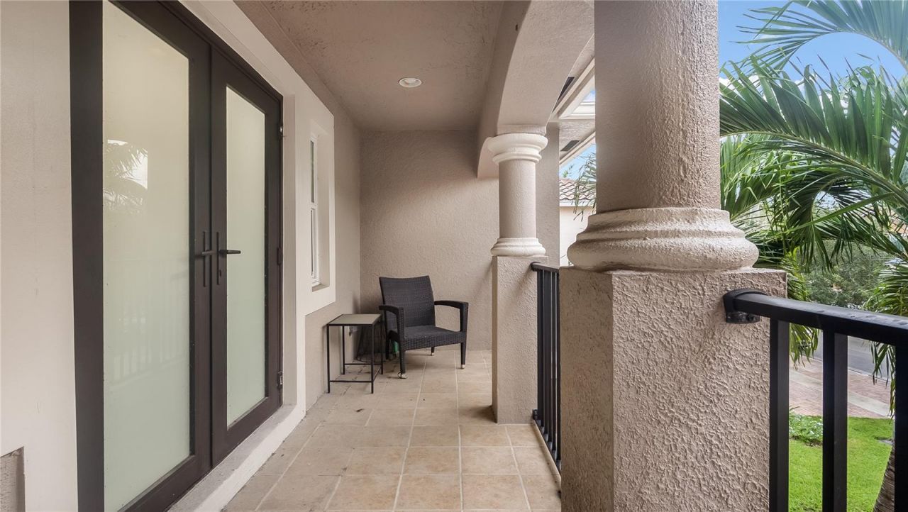 556 Cresta Circle, West Palm Beach, FL 33413 Photo