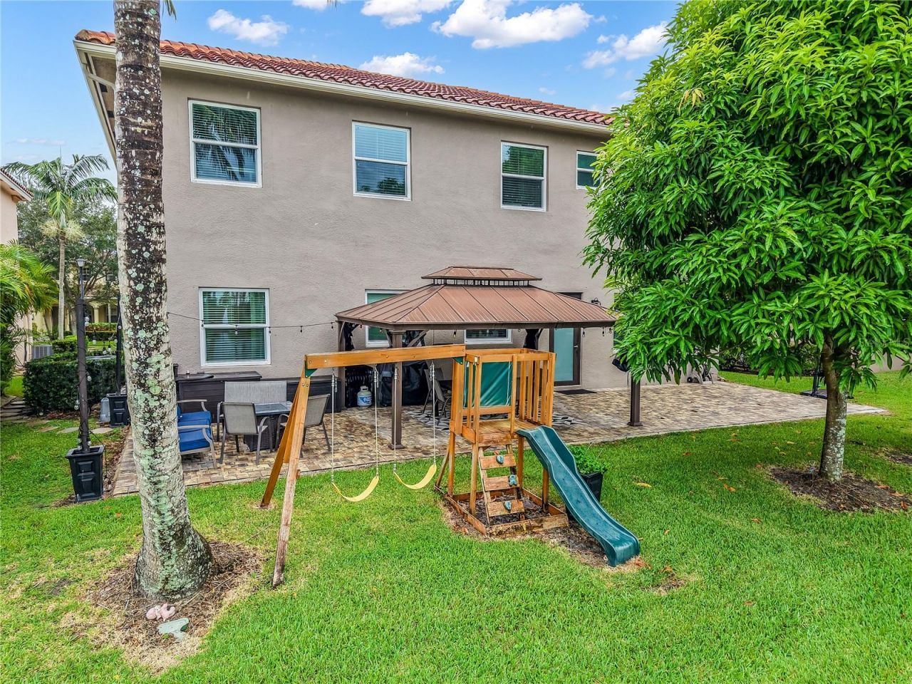 556 Cresta Circle, West Palm Beach, FL 33413 Photo