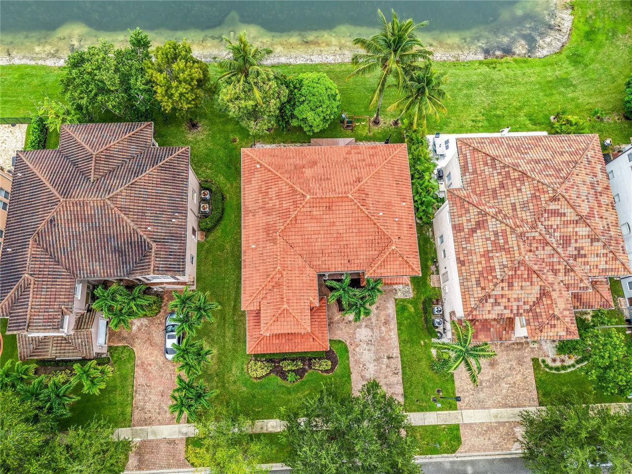 556 Cresta Circle, West Palm Beach, FL 33413 Photo