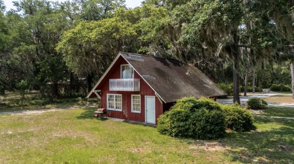 951 Herriott Farms Drive Photo 11