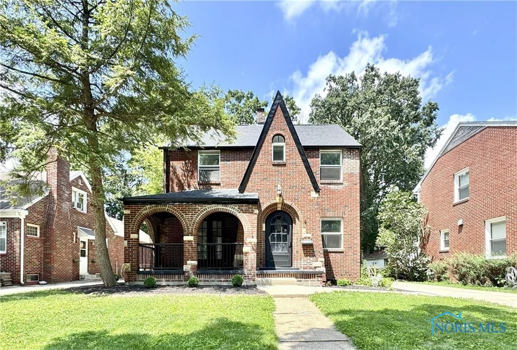 4320 Beverly Drive, Toledo, OH 43614 Main Photo